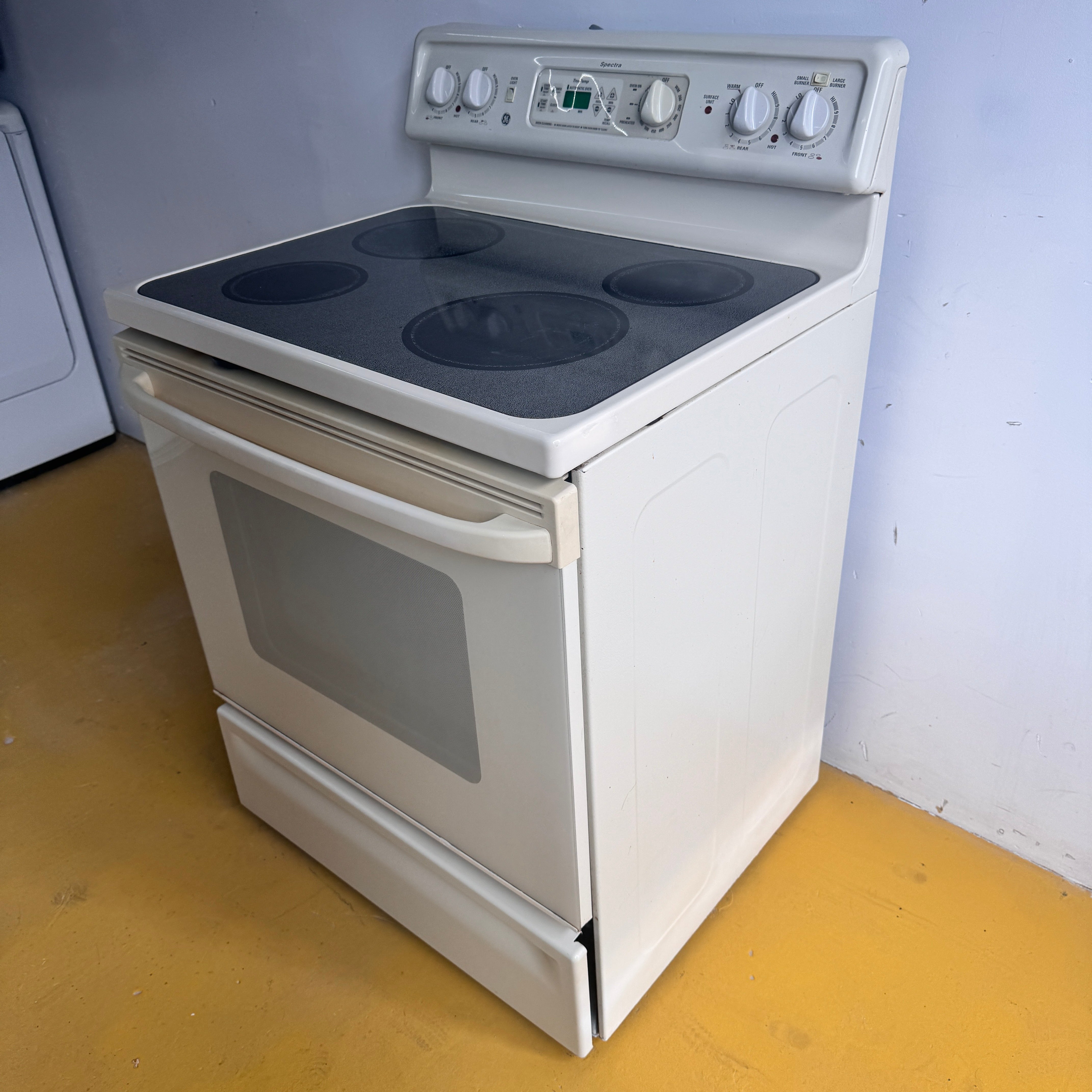 GE Electric Stove GE Electric Stove